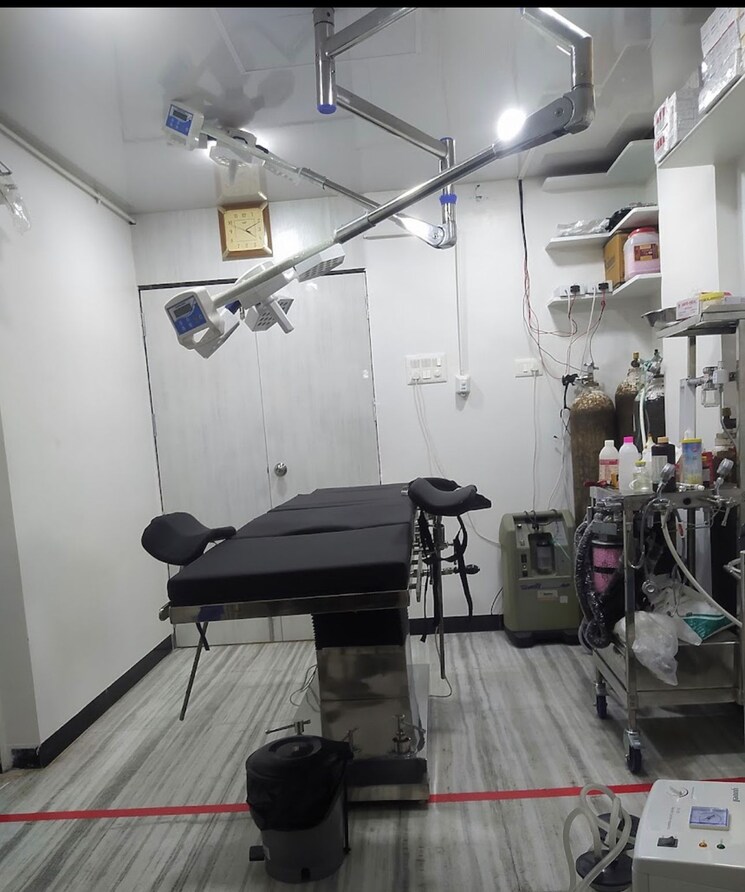 Team Area, charisma-gurudev-apartment Commercial Office Space 750 Sq.Ft. In Chembur Mumbai 8980548