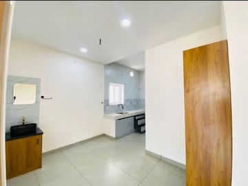 Room in 3 BHK Builder Floor at Sector 37 – for Sale