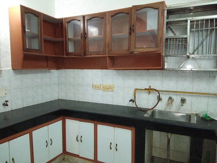 Kitchen, shivalik colony 3 Bedroom 1800 Sq.Ft. Builder Floor In Shivalik Colony Delhi 8980541