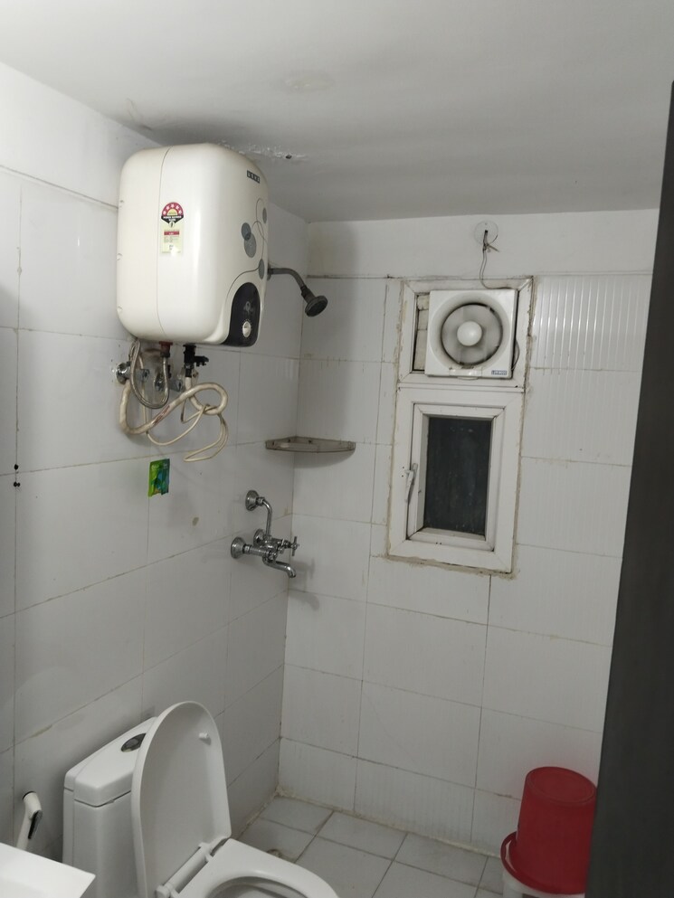 Bathroom, homes-121 2 Bedroom 945 Sq.Ft. Apartment In Sector 121 Noida 8980570