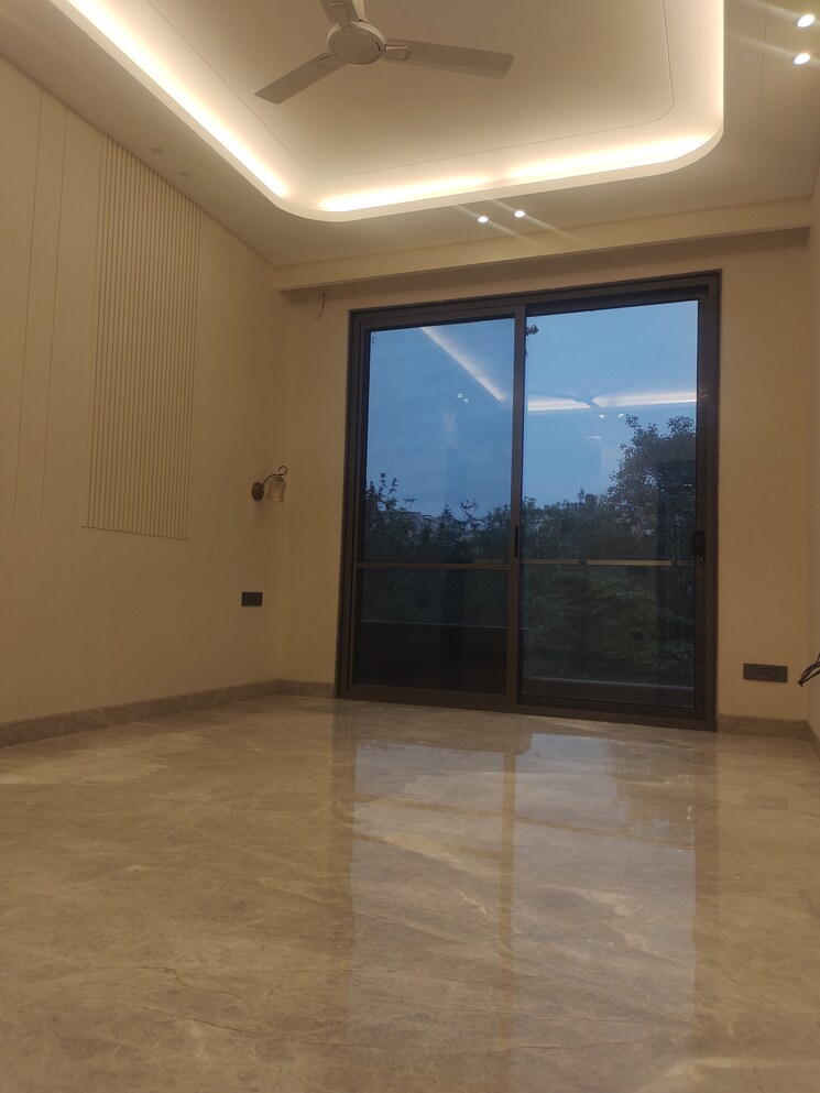 Room, greater kailash ii 2 Bedroom 2200 Sq.Ft. Builder Floor In Greater Kailash ii Delhi 8980867