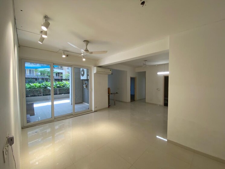 Living Room, tulip-violet 3 Bedroom 1578 Sq.Ft. Apartment In Sector 69 Gurgaon 8980592