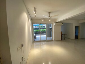 Room in 3 BHK Apartment at Tulip Violet, Sector 69 – for Sale