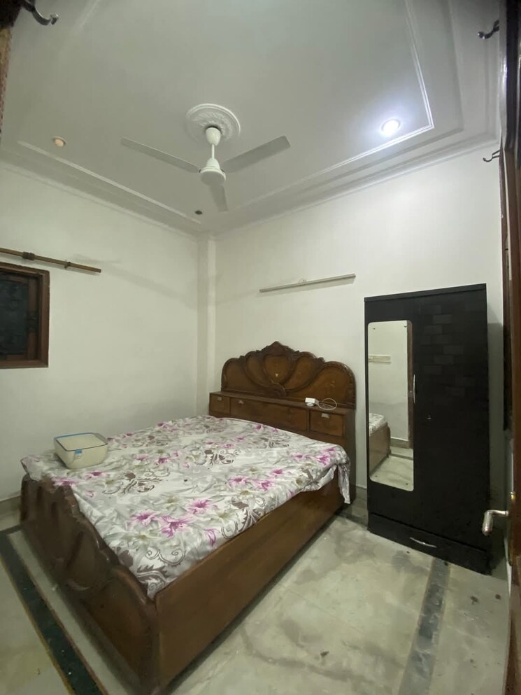 Bedroom, shivalik colony 3.5 Bedroom 1800 Sq.Ft. Builder Floor In Shivalik Colony Delhi 8980599