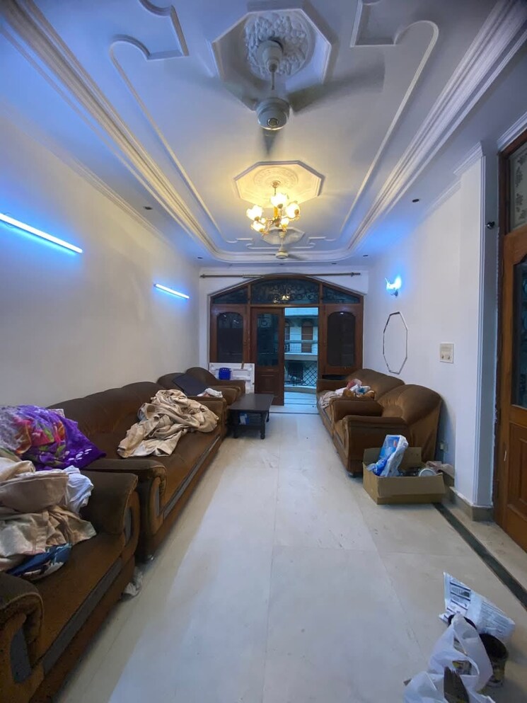 Living Room, shivalik colony 3.5 Bedroom 1800 Sq.Ft. Builder Floor In Shivalik Colony Delhi 8980599