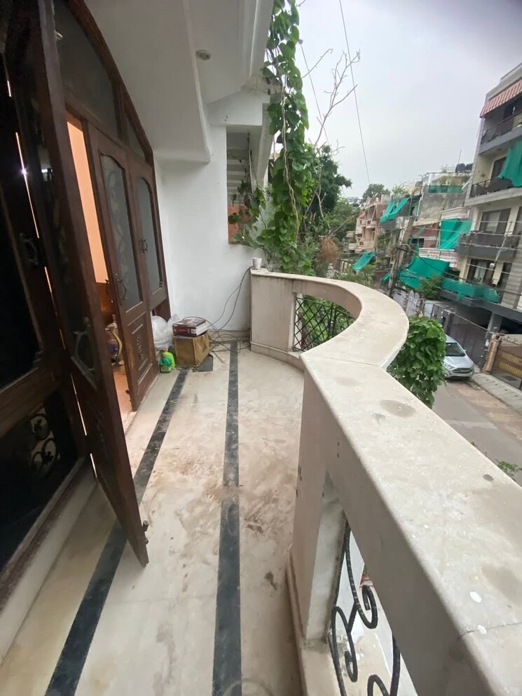 Balcony, shivalik colony 3.5 Bedroom 1800 Sq.Ft. Builder Floor In Shivalik Colony Delhi 8980599