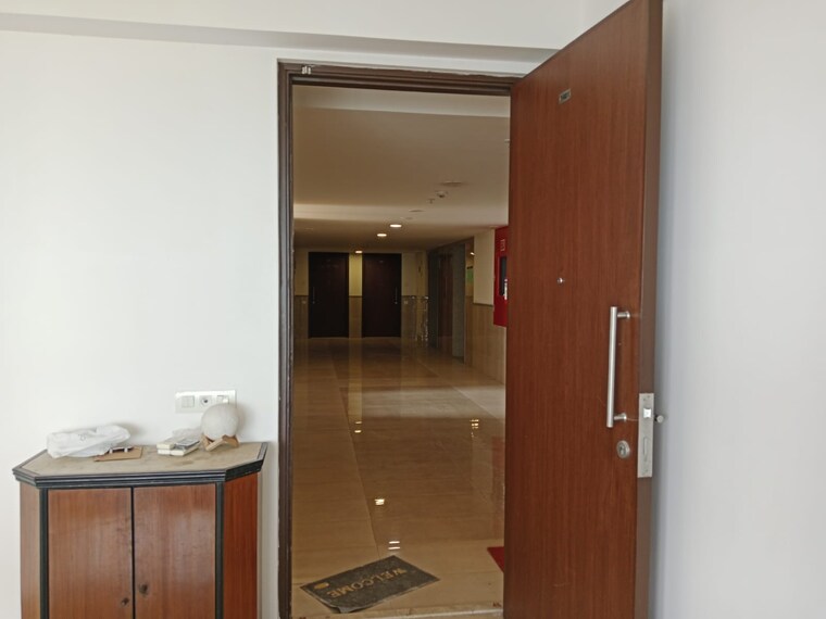 Master Bedroom, hiranandani-fortune-city 3 Bedroom 1600 Sq.Ft. Apartment In New Panvel Navi Mumbai 8980634