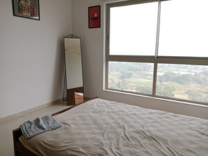 Bedroom in 3 BHK Apartment at Hiranandani Fortune City, New Panvel – for Rent