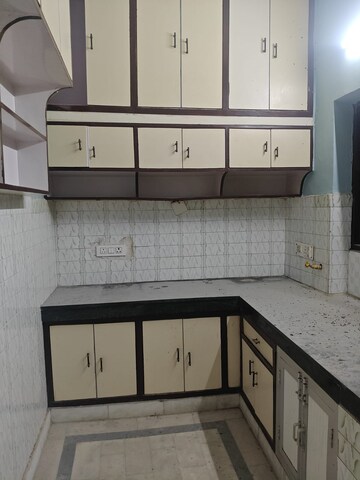 Kitchen in 3 BHK Builder Floor at Shivalik Colony – for Rent