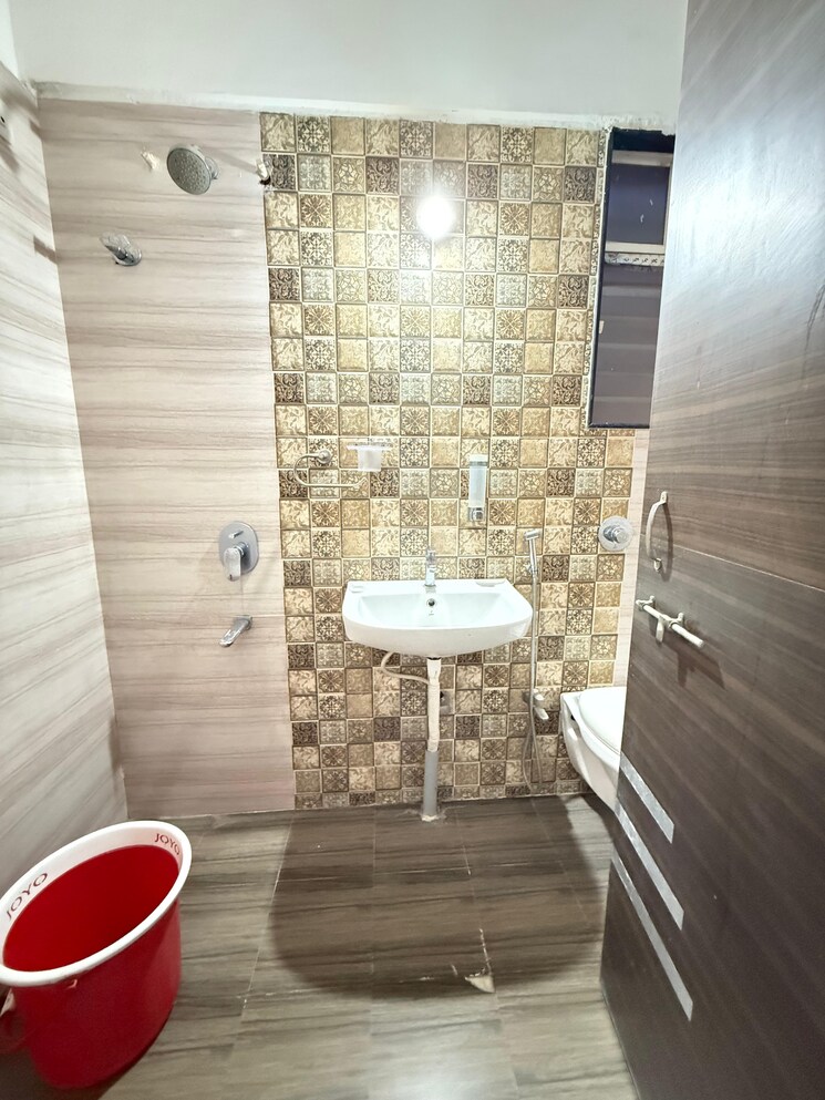 Bathroom, gk-silverland-residency-phase-3 2 Bedroom 635 Sq.Ft. Apartment In Ravet Pune 8980676