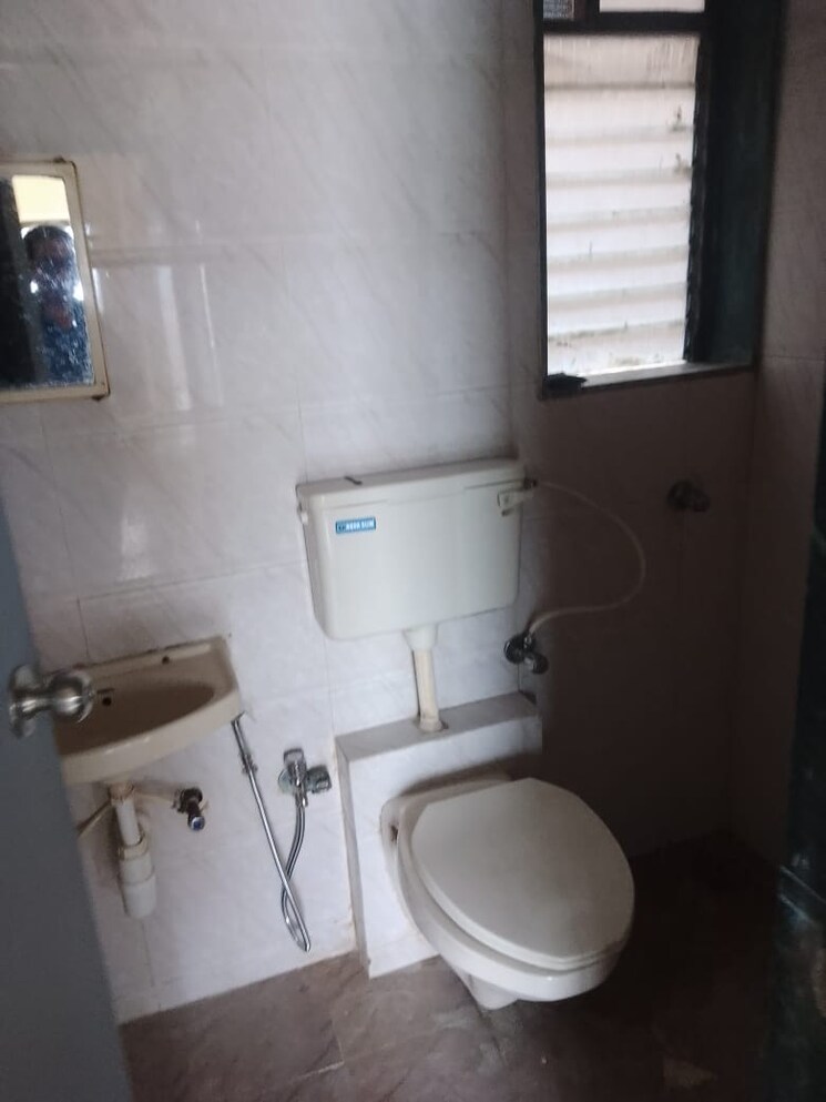 Bathroom, vjay-victory-heights 2 Bedroom 616 Sq.Ft. Apartment In Borivali West Mumbai 8980743