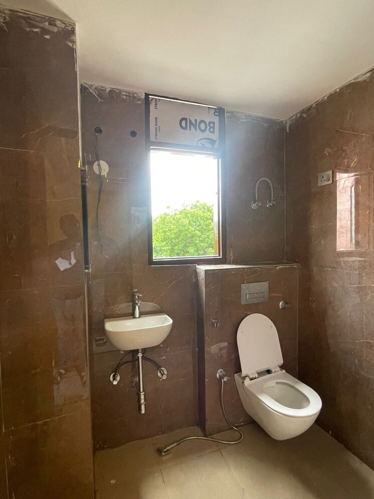 Bathroom, neb sarai 2 Bedroom 800 Sq.Ft. Builder Floor In Neb Sarai Delhi 8980898