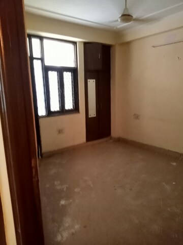 Room in 2 BHK Builder Floor at Neb Sarai – for Rent