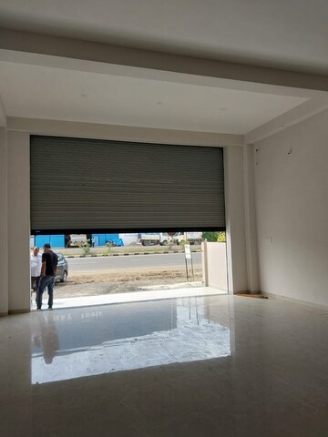  Showroom – Exterior View View at Rau Pithampur Road - for Rent