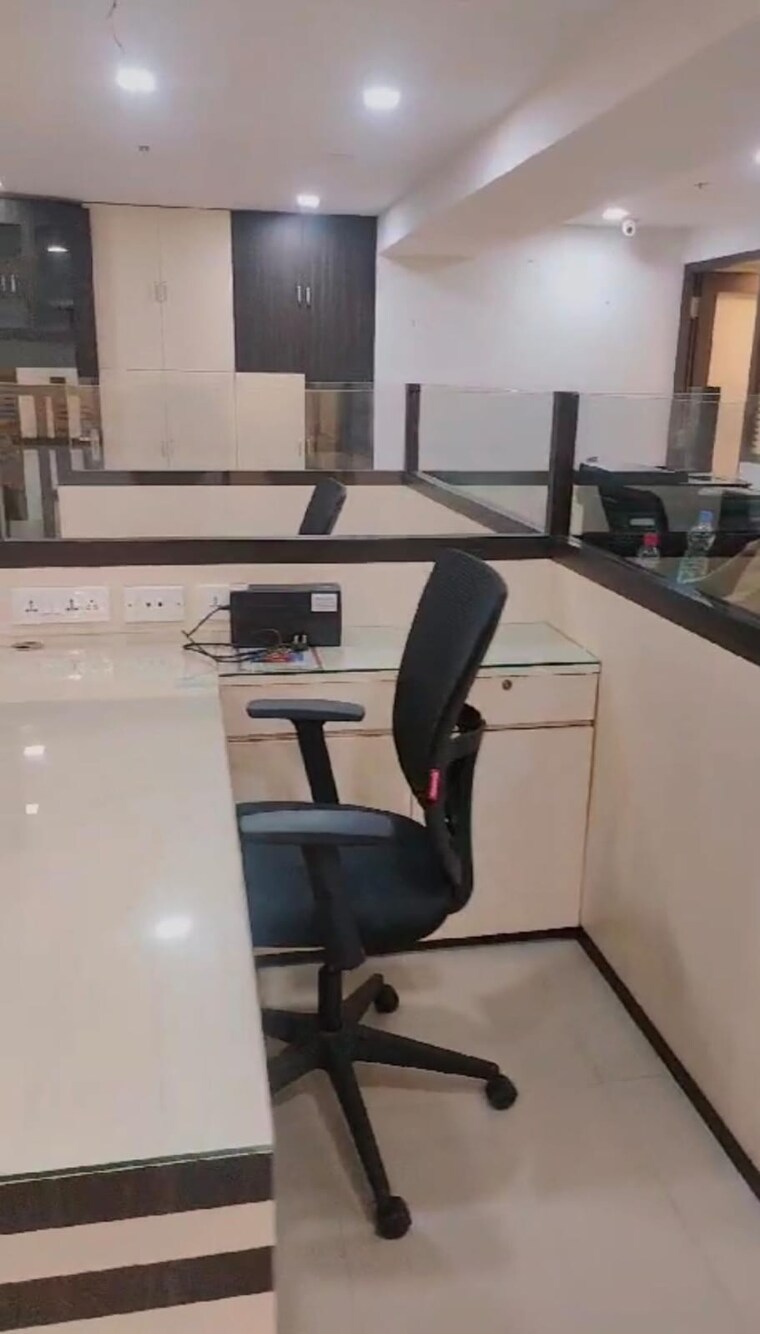Team Area, camac street Commercial Office Space 1310 Sq.Ft. In Camac Street Kolkata 8980784