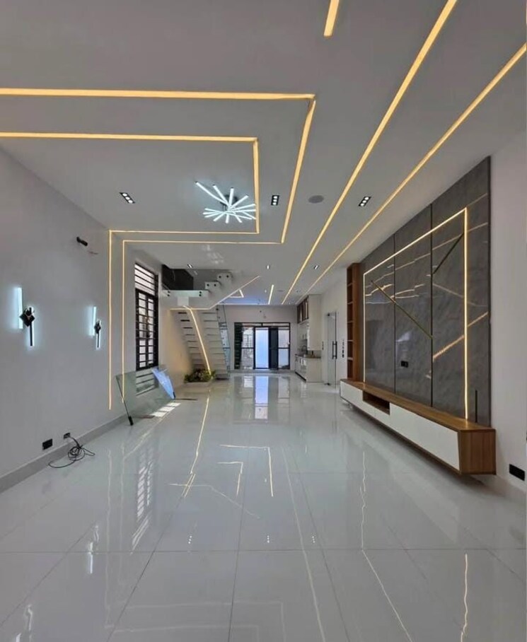 Living Room, sector 30 3.5 Bedroom 3330 Sq.Ft. Builder Floor In Sector 30 Faridabad 8980796