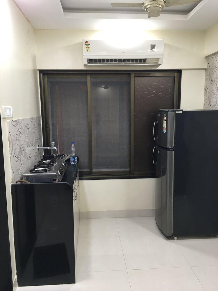 Kitchen, sher-e-punjab Studio 300 Sq.Ft. Apartment In Andheri East Mumbai 8980801
