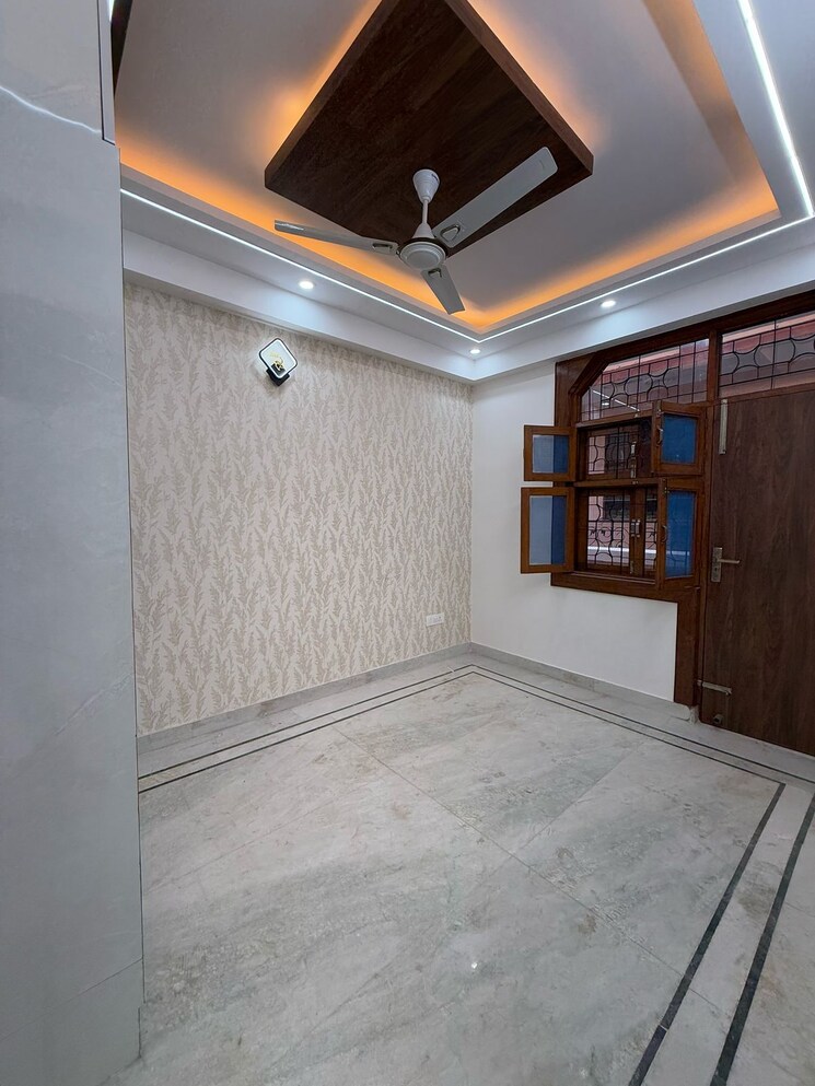 Room, vaishali sector 4 3 Bedroom 1650 Sq.Ft. Builder Floor In Vaishali Sector 4 Ghaziabad 8980815