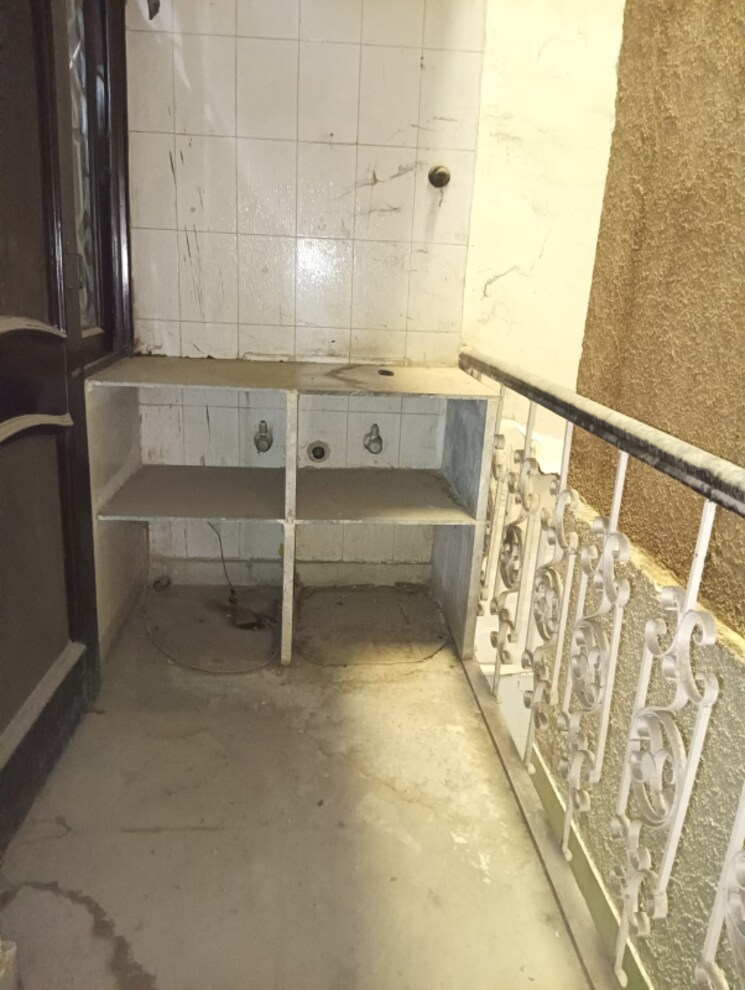 undefined, krishna nagar 4 Bedroom 261 Sq.Yd. Builder Floor In Krishna Nagar Delhi 8980833