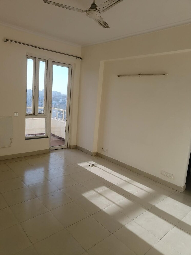 Room, ardee-city-palm-grove-heights 3 Bedroom 2350 Sq.Ft. Apartment In Sector 52 Gurgaon 8980956