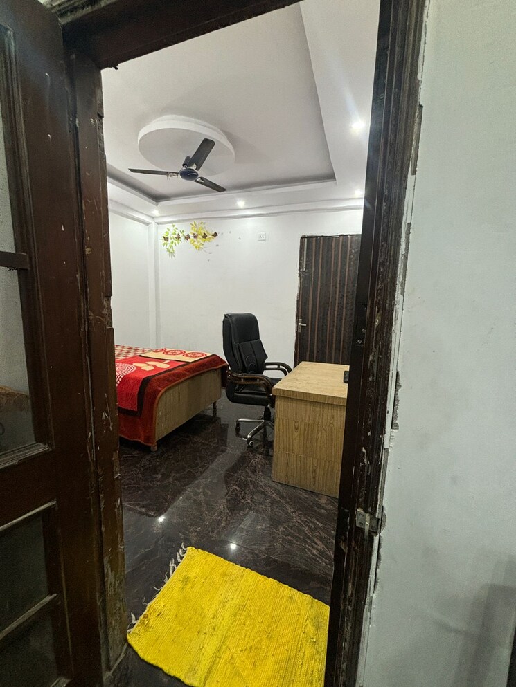 Room, xu iii greater noida 2 Bedroom 1290 Sq.Ft. Builder Floor In Xu Iii Greater Noida Greater Noida 8980992