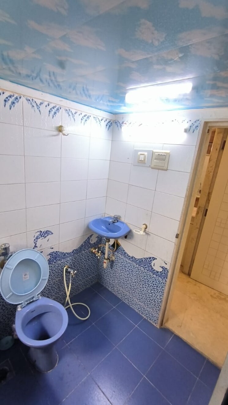 Bathroom, salvation-chs 2.5 Bedroom 1100 Sq.Ft. Apartment In Dadar West Mumbai 8980983