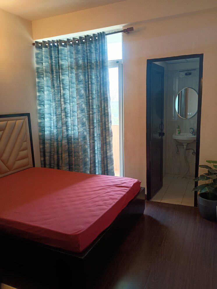 Bedroom, land-craft-metro-homes-phase-4 2.5 Bedroom 950 Sq.Ft. Apartment In Basantpur Saitli Ghaziabad 8981000