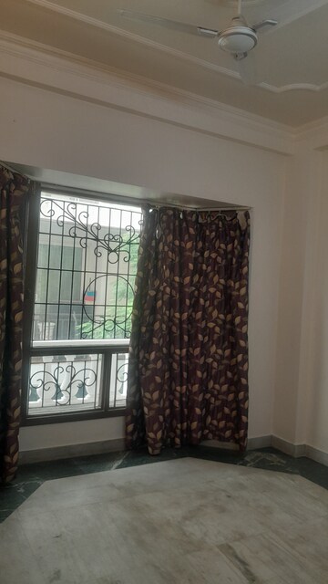 Bedroom in 3 BHK Builder Floor at SS Mayfield Gardens, Sector 51 – for Rent