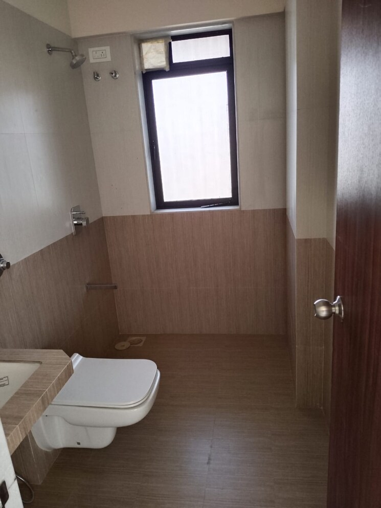 Bathroom, bdl-hresa 3 Bedroom 1300 Sq.Ft. Apartment In Chembur Mumbai 8980952