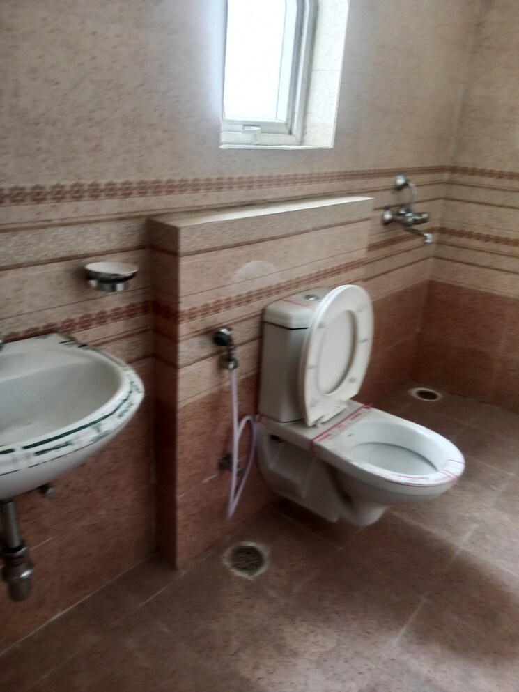 Bathroom, ansals sushant city 3 Bedroom 2035 Sq.Ft. Apartment In Ansals Sushant City Panipat 8981024