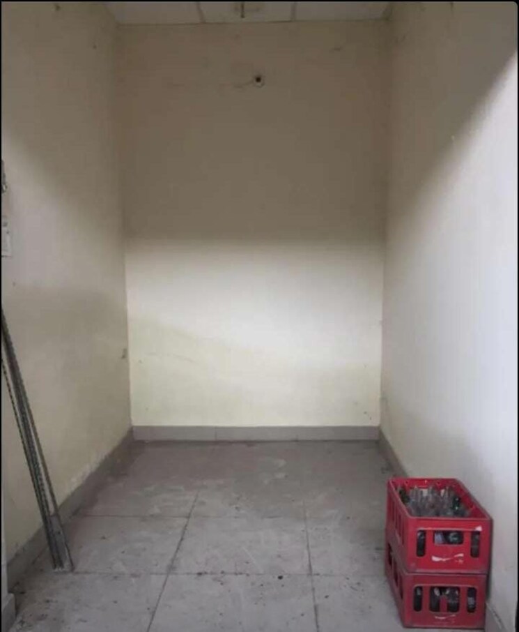 Bathroom, rajpur road Commercial Shop 105 Sq.Ft. In Rajpur Road Dehradun 8981031