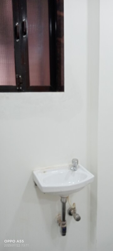 Bathroom in 1 RK Apartment at Elizabeth Apartments, Parel – for Rent