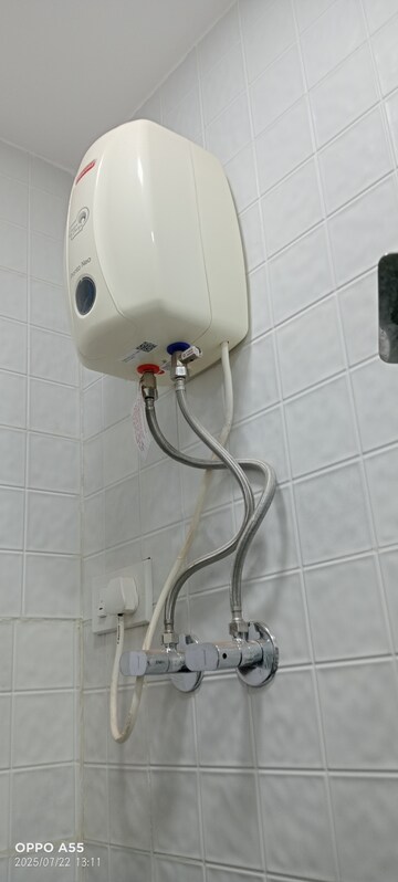 Bathroom in 1 RK Apartment at Elizabeth Apartments, Parel – for Rent