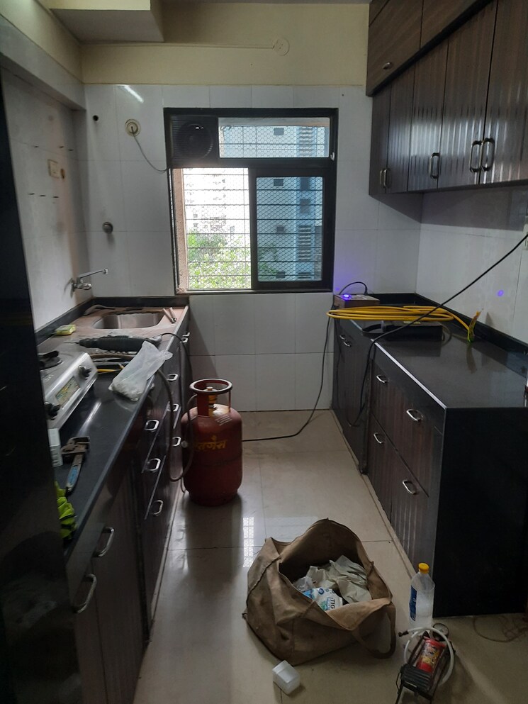 Kitchen, p-s-queens-bliss 3 Bedroom 774 Sq.Ft. Apartment In Seawoods Navi Mumbai 8981074