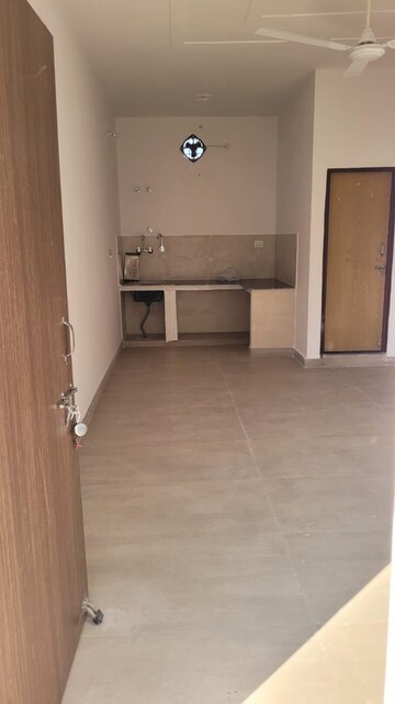 1 BHK Builder Floor For Rent in Thakurpur