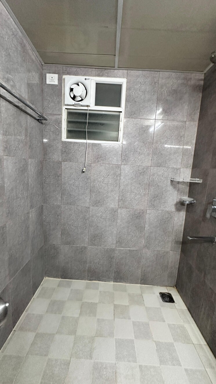 Bathroom, shriram-summitt 2 Bedroom 1200 Sq.Ft. Apartment In Electronic City Phase I Bangalore 8981117