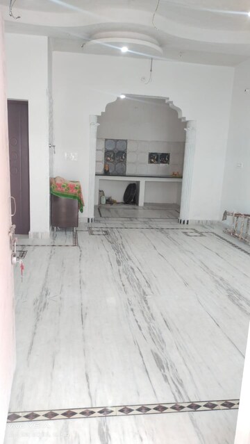 Building Lobby in 1.5 BHK Builder Floor at Thakurpur – for Rent