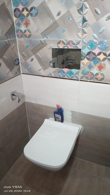 Team Area in 1.5 BHK Builder Floor at Thakurpur – for Rent