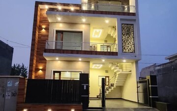 3.5 BHK Independent House For Sale in Preet Vihar