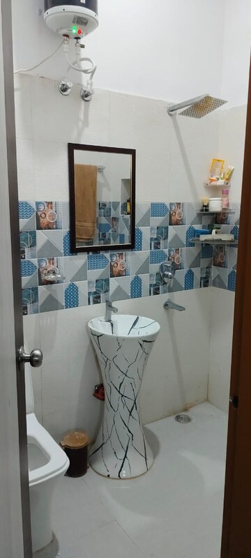 Attached Bathroom in 2 BHK Builder Floor at Shimla Bypass Road – for Rent