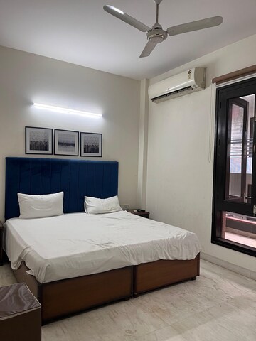 Master Bedroom in 2 BHK Builder Floor at Sector 43 – for Rent