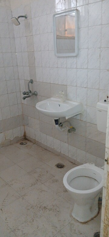 Bathroom in 3 BHK Apartment at Indian Oil Apartments, Sector 62 – for Rent