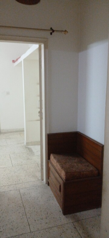 Furnished Amenities in 3 BHK Apartment at Indian Oil Apartments, Sector 62 – for Rent