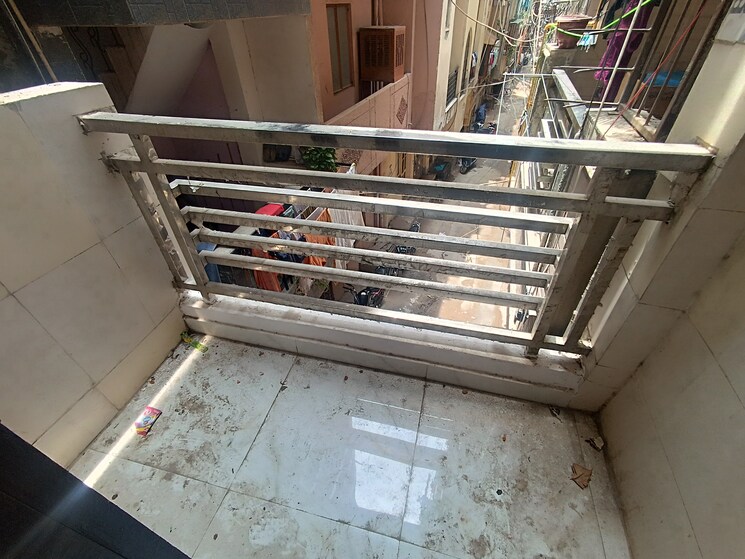 Balcony, govindpuri 3 Bedroom 900 Sq.Ft. Builder Floor In Govindpuri Delhi 8981264