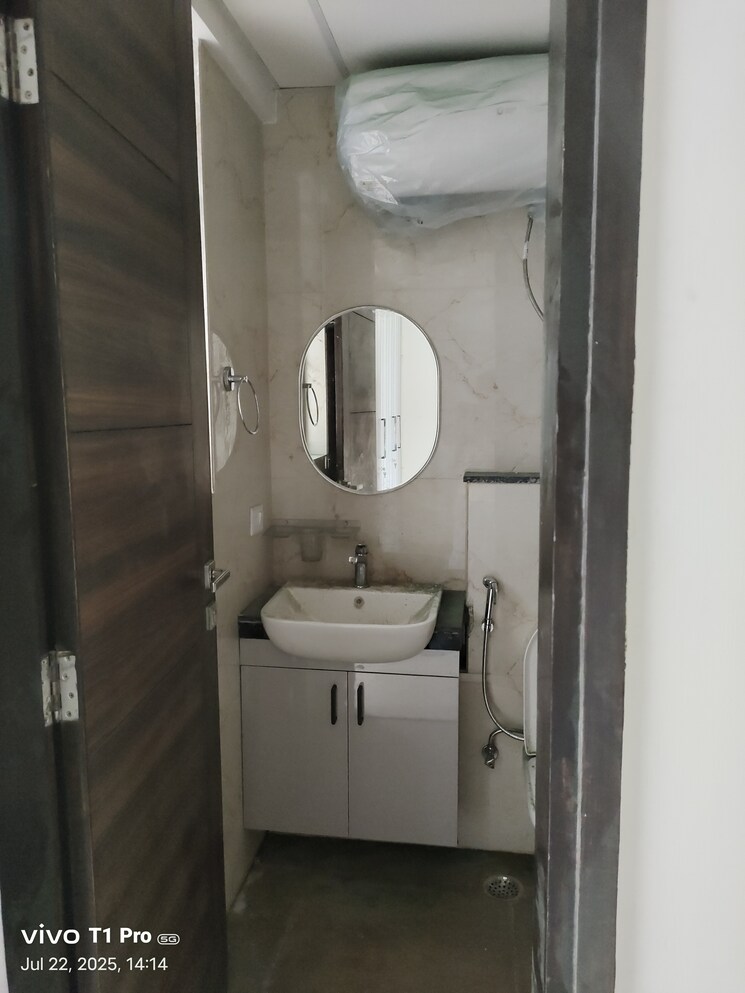 Bathroom, smart-world-gems 3.5 Bedroom 1494 Sq.Ft. Builder Floor In Sector 89 Gurgaon 8981307