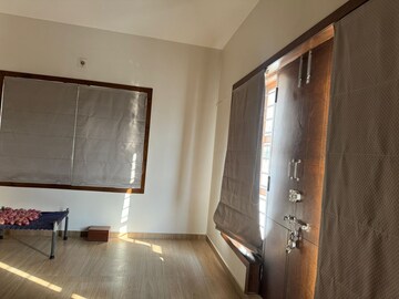 Furnished Amenities in 5 BHK Villa at Thaltej – for Sale
