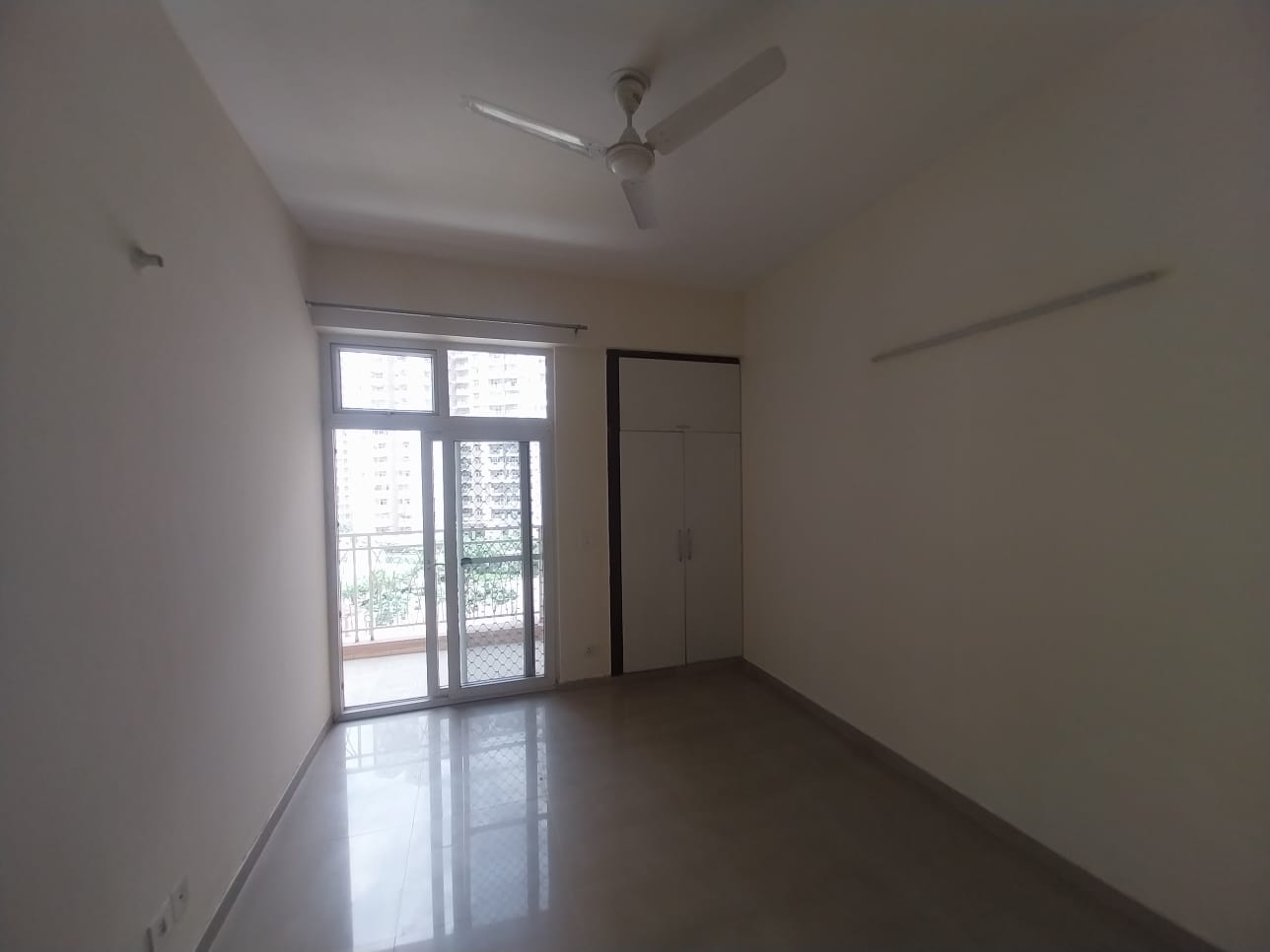 2 BHK + Study Room Apartment For Rent in Mahagun Mywoods
