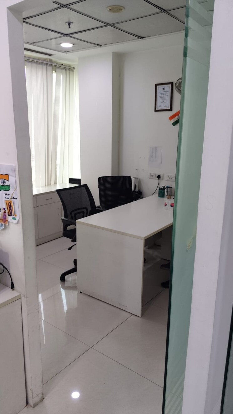 Team Area, sector 2 Commercial Office Space 4000 Sq.Ft. In Sector 2 Noida 8981373