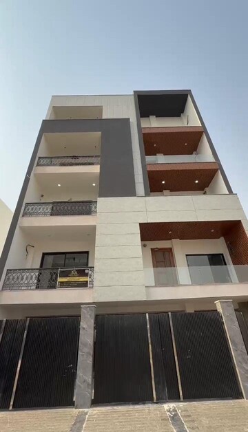 4 BHK Builder Floor For Sale in Parklands, Sector 85