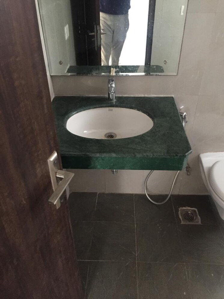 Bathroom, bptp-park-generations 3 Bedroom 1760 Sq.Ft. Apartment In Sector 37d Gurgaon 8981374